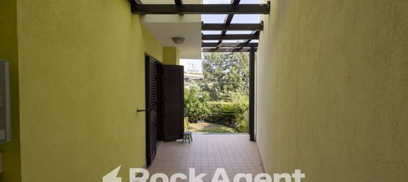 3 Schlafzimmer Villa in Catanzaro, Italy, Nr. 291283 18