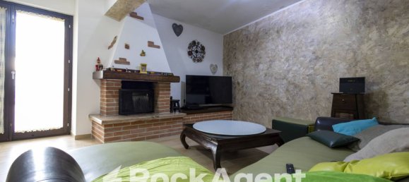 3 Schlafzimmer Villa in Catanzaro, Italy, Nr. 291283 24