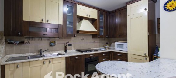 3 Schlafzimmer Villa in Catanzaro, Italy, Nr. 291283 22