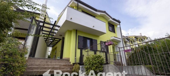 3 Schlafzimmer Villa in Catanzaro, Italy, Nr. 291283 19