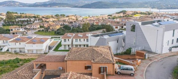 3غرفة شقة في Arzachena, Italy رقم 81480 24