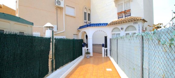 3 Schlafzimmer Stadthaus in La Zenia, Spain, Nr. 190706 8