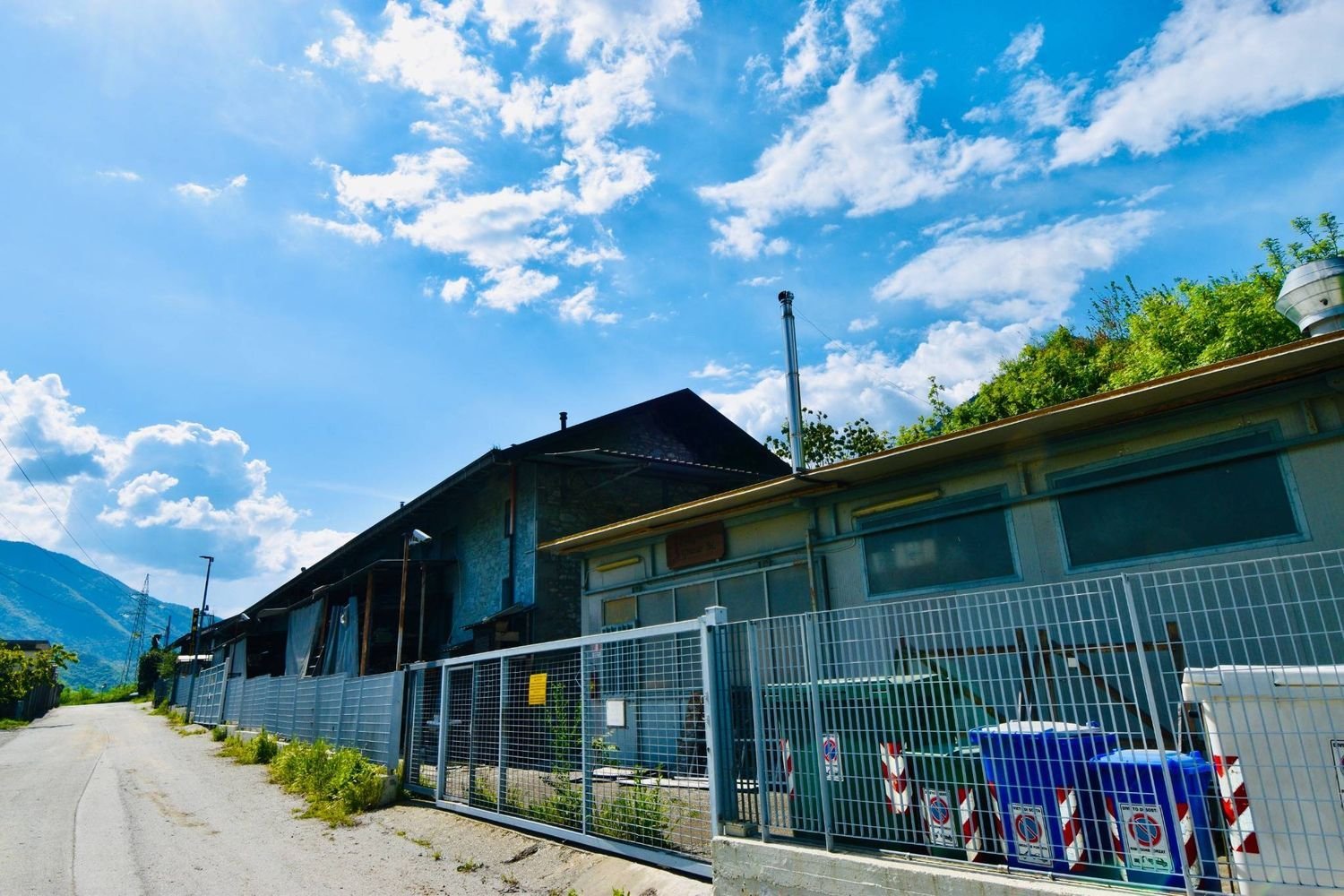 218m² Warehouse in Bussoleno, Italy No. 361692