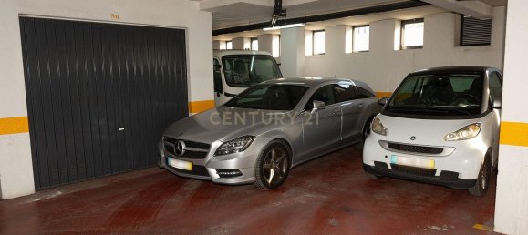 Квартира с 3 спальнями в Одивелаш, Португалия № 126228 45