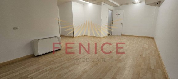 2 rooms Office in Montebelluna, Italy No. 323407 17