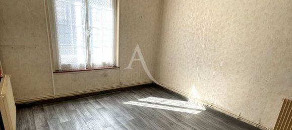 2 bedrooms House in Evreux, France No. 359971 4