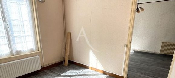 2 bedrooms House in Evreux, France No. 359971 3