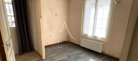 2 bedrooms House in Evreux, France No. 359971 2