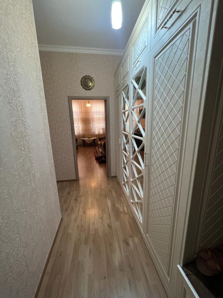 3 bedrooms Apartment in Nasimi, Azerbaijan No. 2010