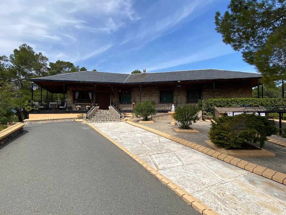 Villa T5 em Sax, Spain N.º 246474