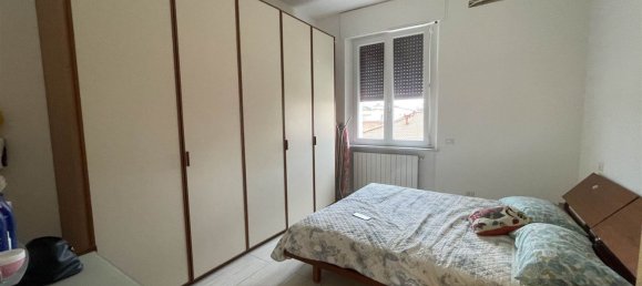 4-salle Appartement à Livorno, Italy No. 225466 33