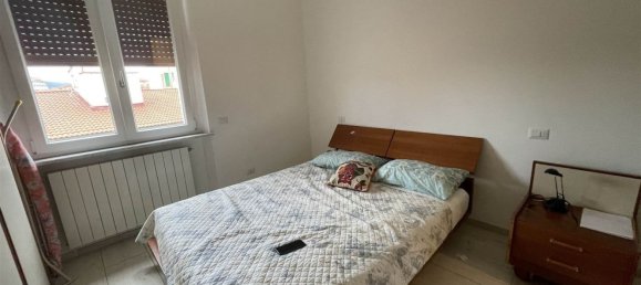 4-salle Appartement à Livorno, Italy No. 225466 7