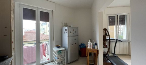 4-salle Appartement à Livorno, Italy No. 225466 23