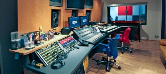 181m² Commercial property in Milan, Italy No. 246990 5