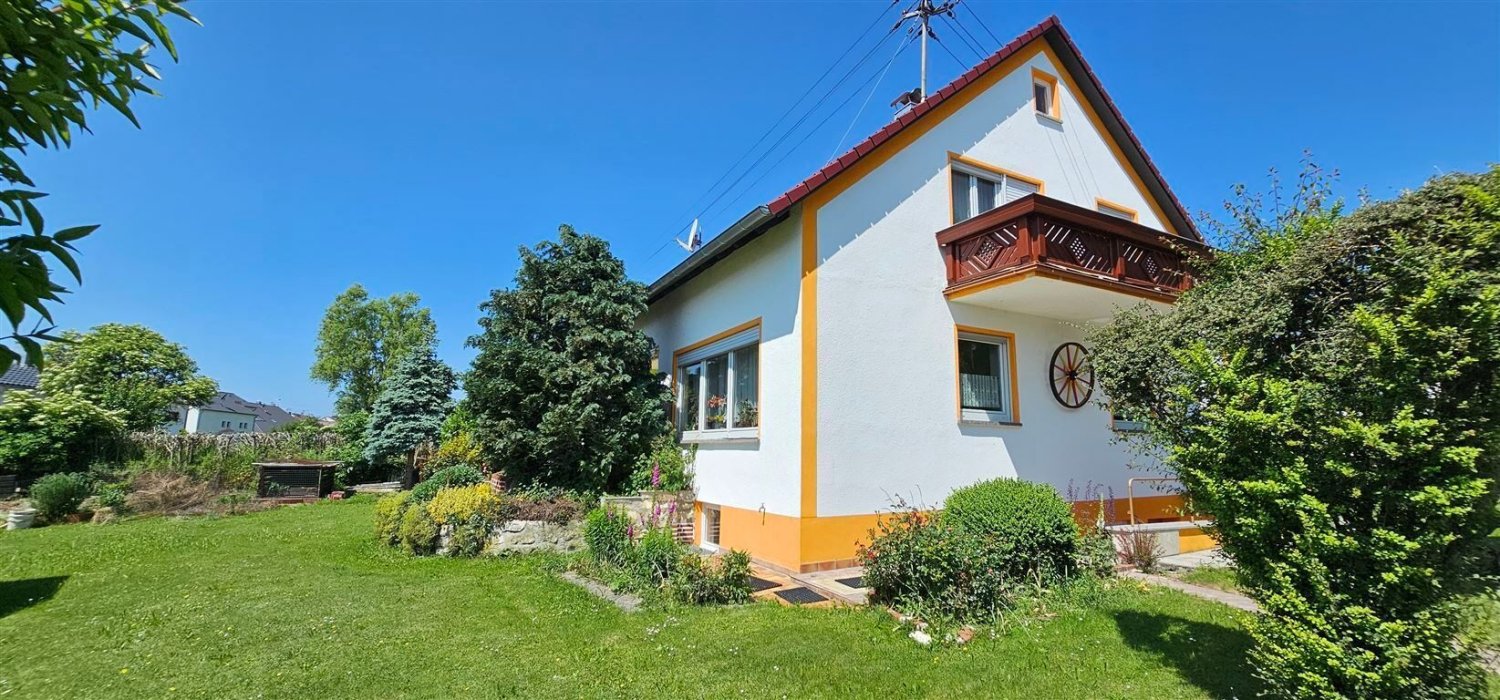 Таунхаус с 8 комнатами в Heidenheim, Германия № 254619