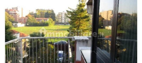2 bedrooms Apartment in Milan, Italy No. 337823 9