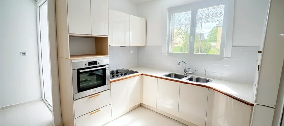 2 bedrooms House in Calvados, France No. 293440 5