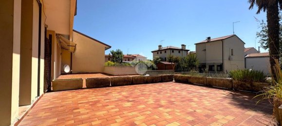 3 rooms Apartment in Nervesa della Battaglia, Italy No. 283403 5