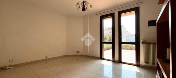3 rooms Apartment in Nervesa della Battaglia, Italy No. 283403 4