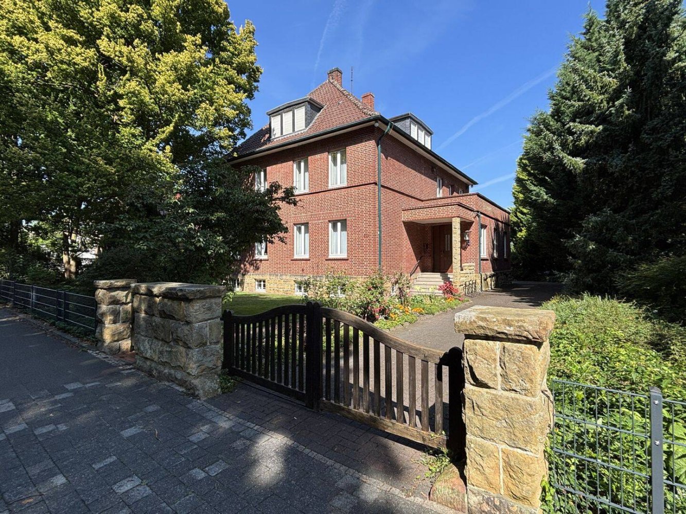 13-Zimmer Haus in Gütersloh, Germany, Nr. 327445