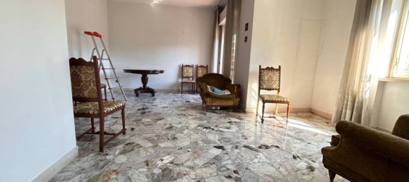 2 bedrooms Apartment in Caserta, Italy No. 93610 3