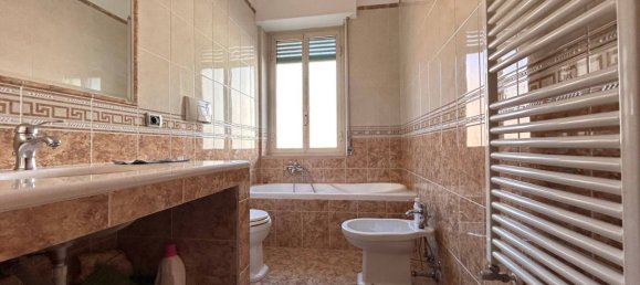 2 bedrooms Apartment in Caserta, Italy No. 93610 14