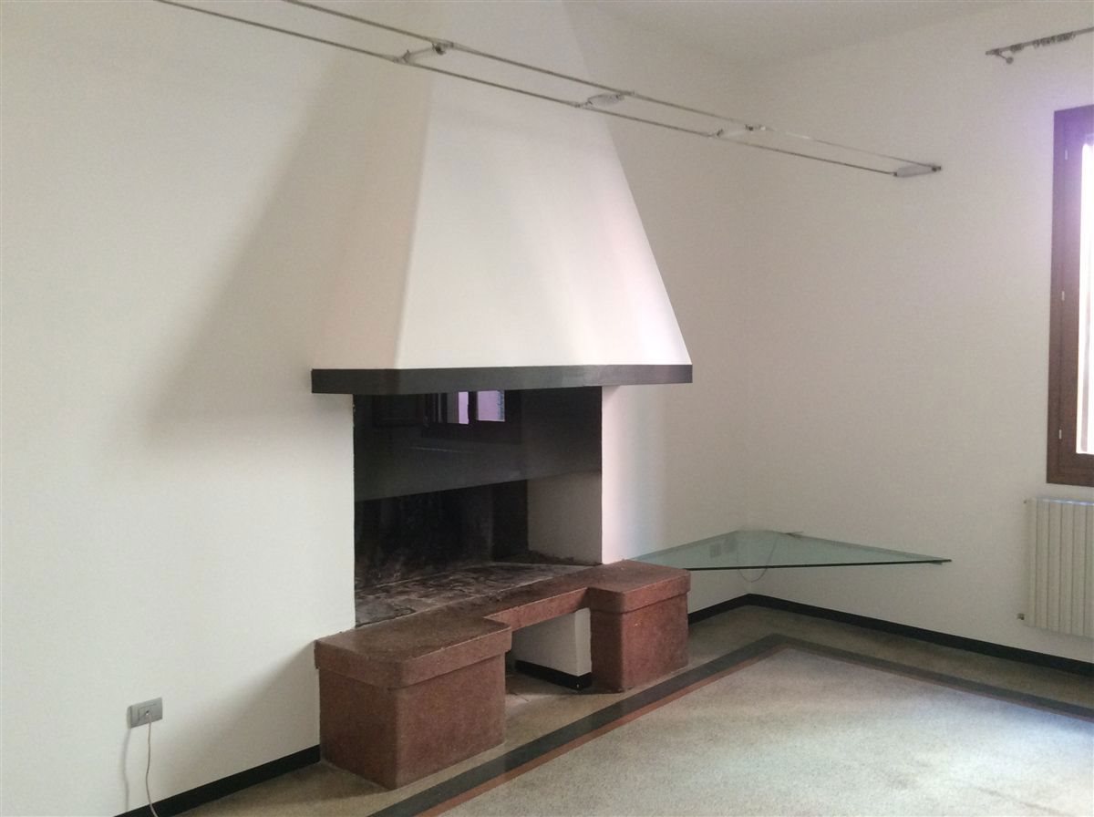 2 bedrooms Apartment in Adria, Italy No. 225415