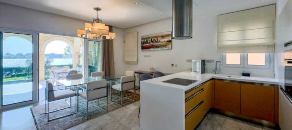 5 bedrooms Commercial property in Limassol, Cyprus No. 81718 6