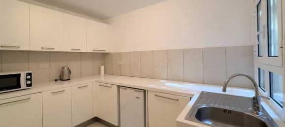 5 bedrooms Commercial property in Limassol, Cyprus No. 81718 9