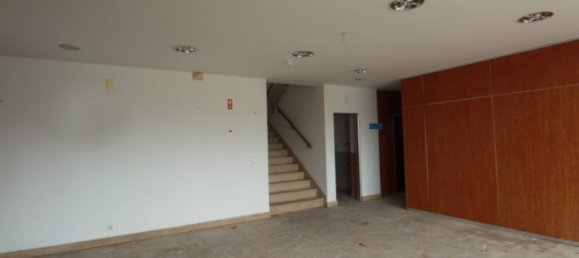 9 bedrooms Building in Batalha, Portugal No. 10872 3