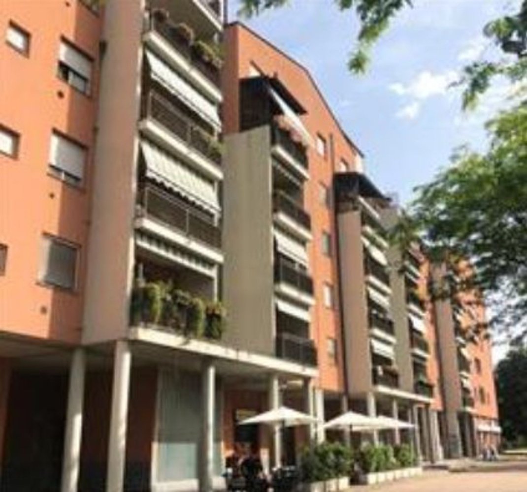 Apartamento de 3 divisões em Brugherio, Italy N.º 6646