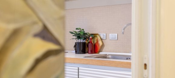 3 bedrooms Apartment in Rome, Italy No. 220992 9