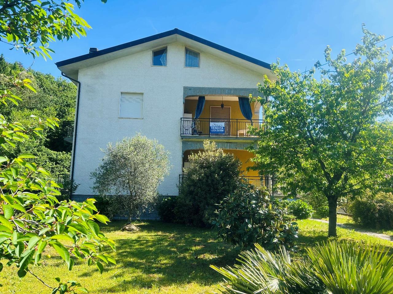 10 rooms Villa in Priola, Italy No. 150811