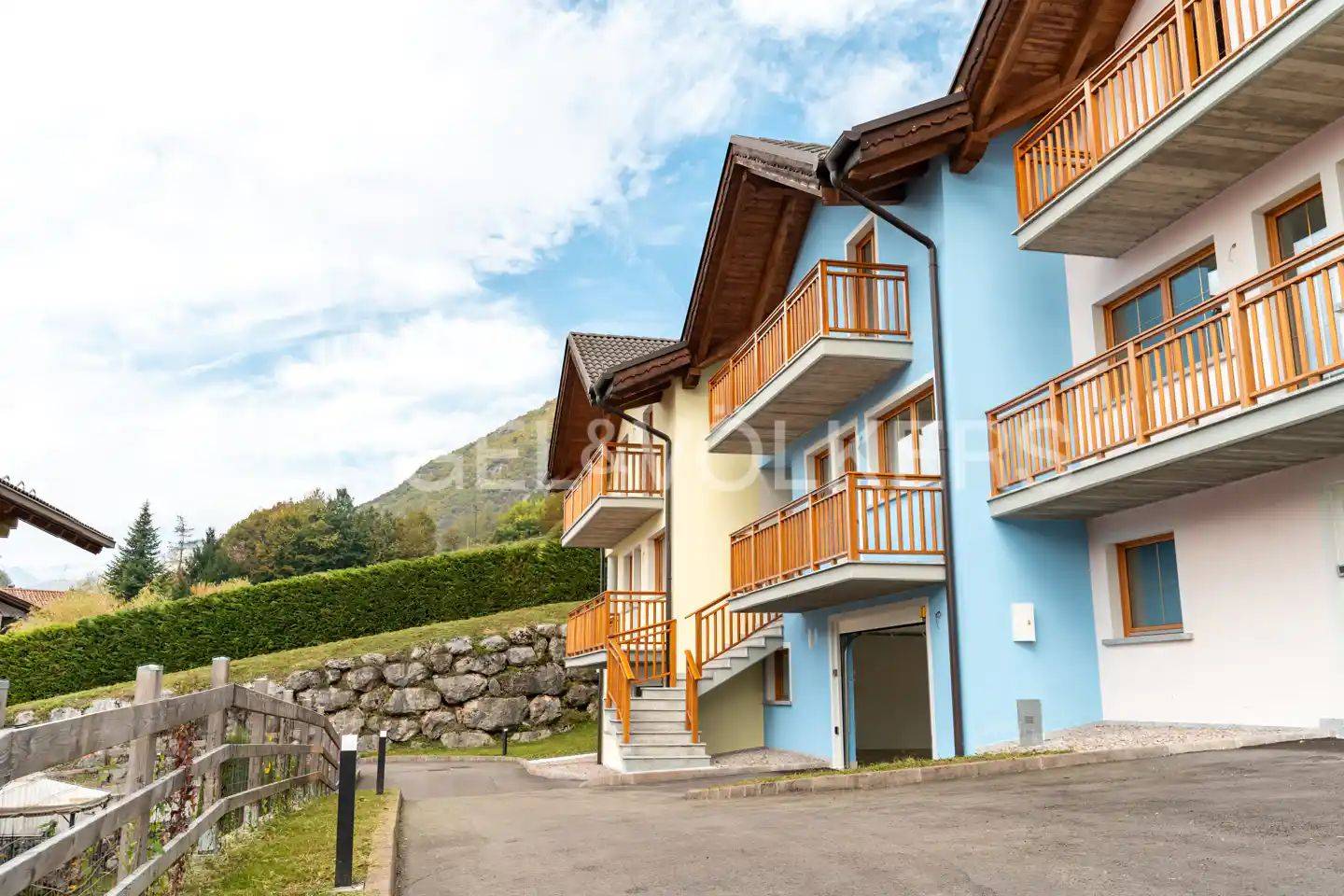 3 bedrooms House in Stenico, Italy No. 102162