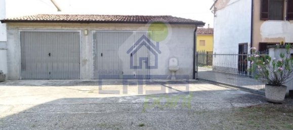 Villa de 5 divisões em Castelnuovo Bocca d'Adda, Italy N.º 168563 25