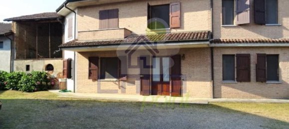 Villa de 5 divisões em Castelnuovo Bocca d'Adda, Italy N.º 168563 2