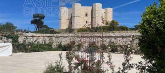 433m² Building in Andria, Italy No. 325446 3