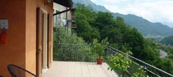 Villa de 4 habitaciónes en Porlezza, Italy No. 3261 8