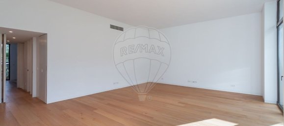 3 bedrooms Apartment in Lisbon, Portugal No. 127966 14