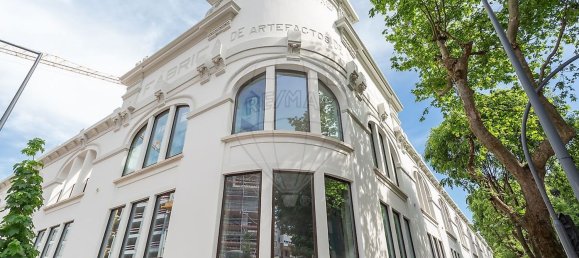 3 bedrooms Apartment in Lisbon, Portugal No. 127966 2