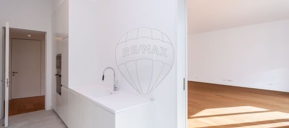 3 bedrooms Apartment in Lisbon, Portugal No. 127966 12