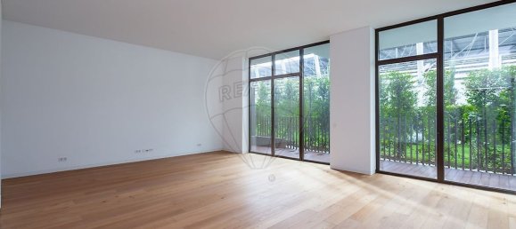 3 bedrooms Apartment in Lisbon, Portugal No. 127966 15
