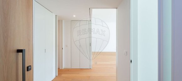 3 bedrooms Apartment in Lisbon, Portugal No. 127966 6