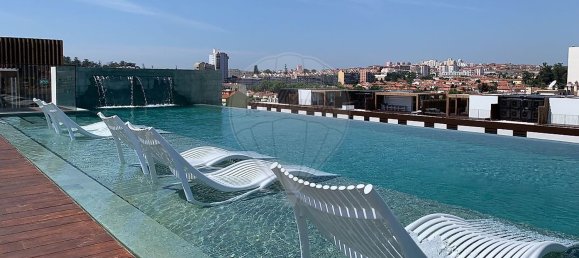 3 bedrooms Apartment in Lisbon, Portugal No. 127966 3