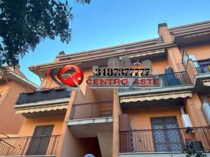 3 غرف نوم شقة في Monterotondo, Italy رقم 350369