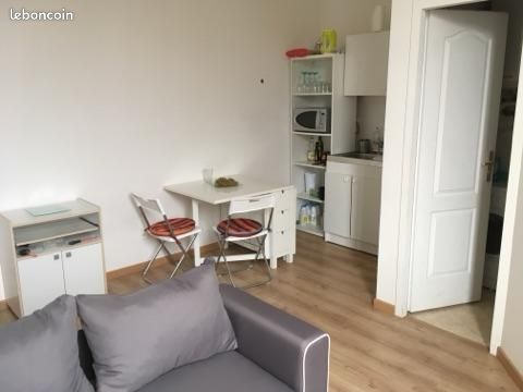 Apartamento de 1 dormitorio en Bordeaux, France No. 318849