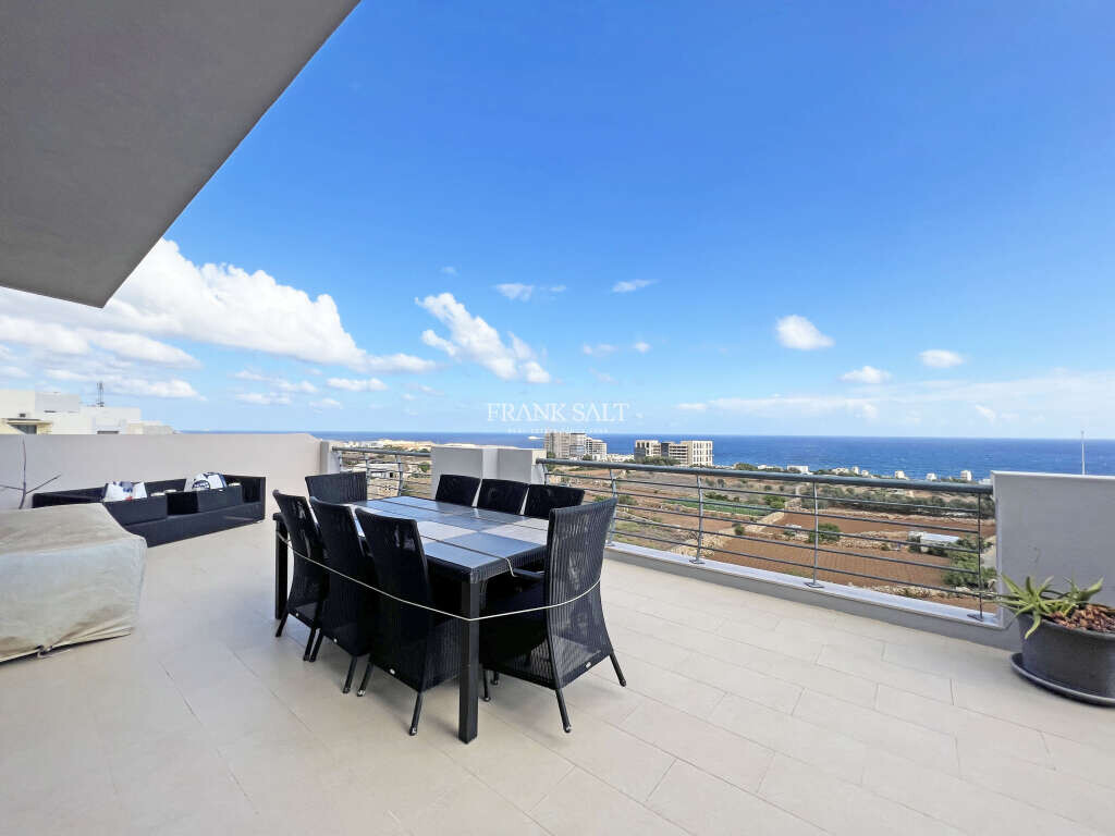 Пентхаус с 2 спальнями в Заббар, Мальта № 10388