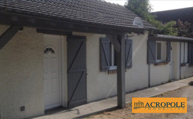 240m² Building in Dordives, France No. 50179