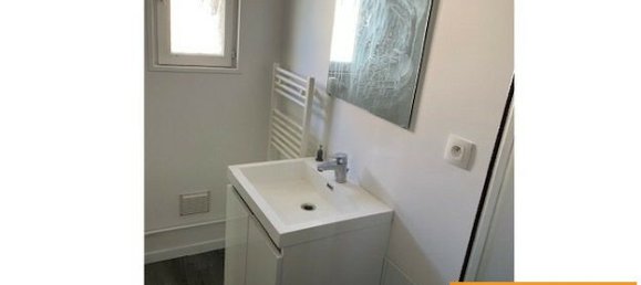 240m² Building in Dordives, France No. 50179 10