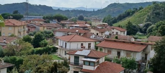 5 bedrooms Apartment in Massa, Italy No. 342710 16